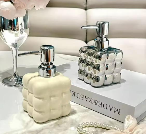 Distributeur de savon liquide en céramique 300ml design élégant